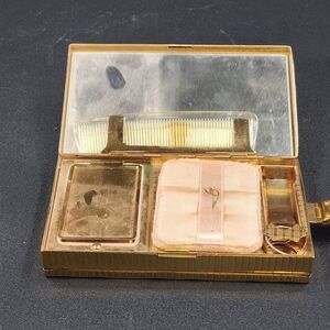 Evans Compact Wristlet Double Sided Gold Quilted Design Mesh Strap Vintage 1940s